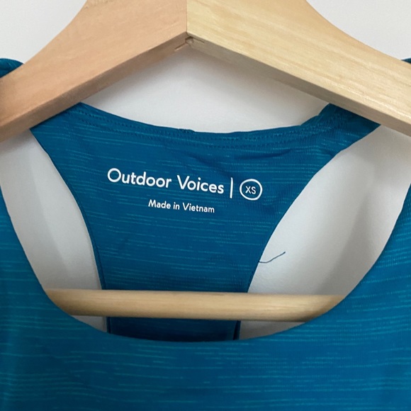 OV Move Free Crop Top in Teal - Picture 5 of 5